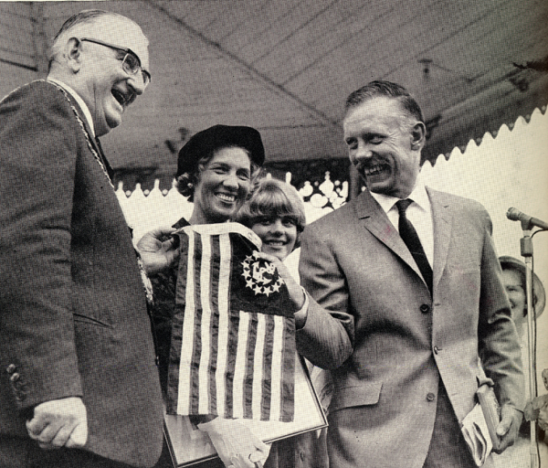 Photo of Manry with Mayor Hooper of Falmouth, England