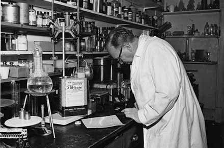 Chemist in State Chemical lab at 2435 Superior Ave.