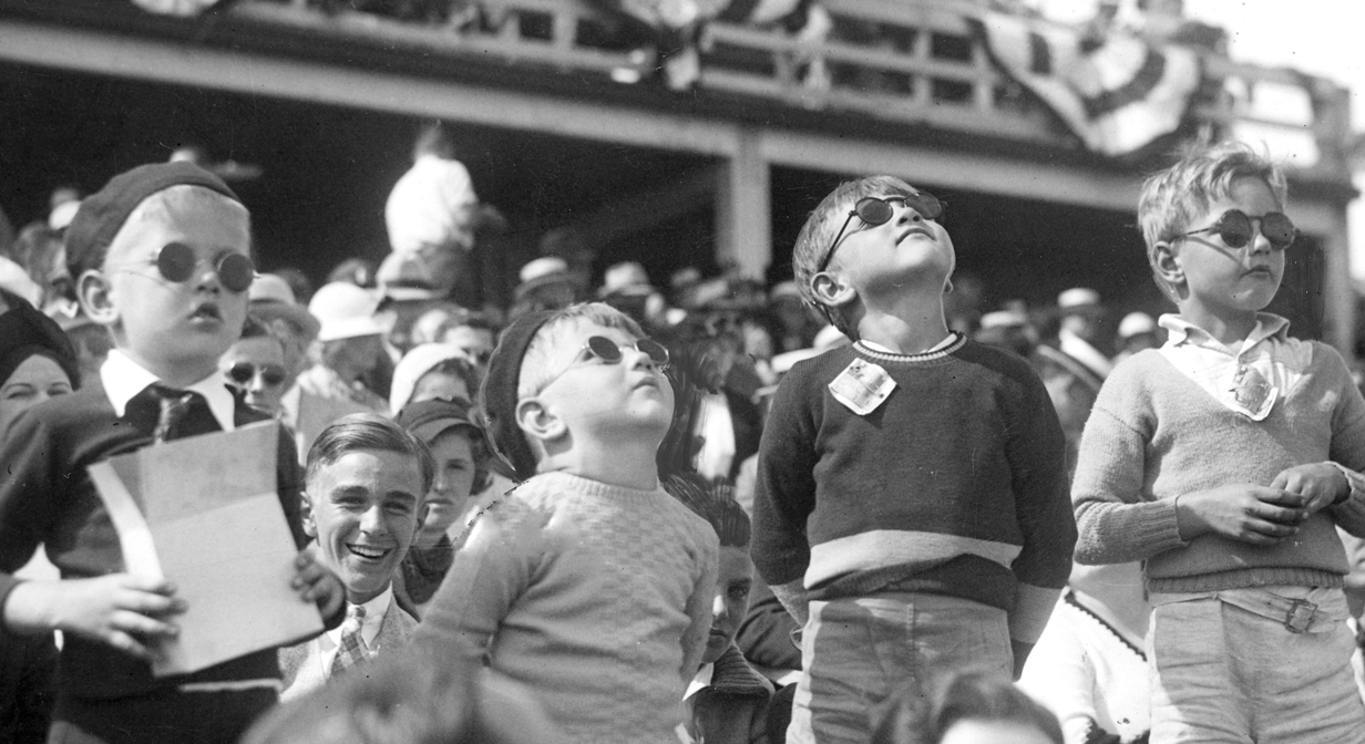 Children watching the 1935 Air Races